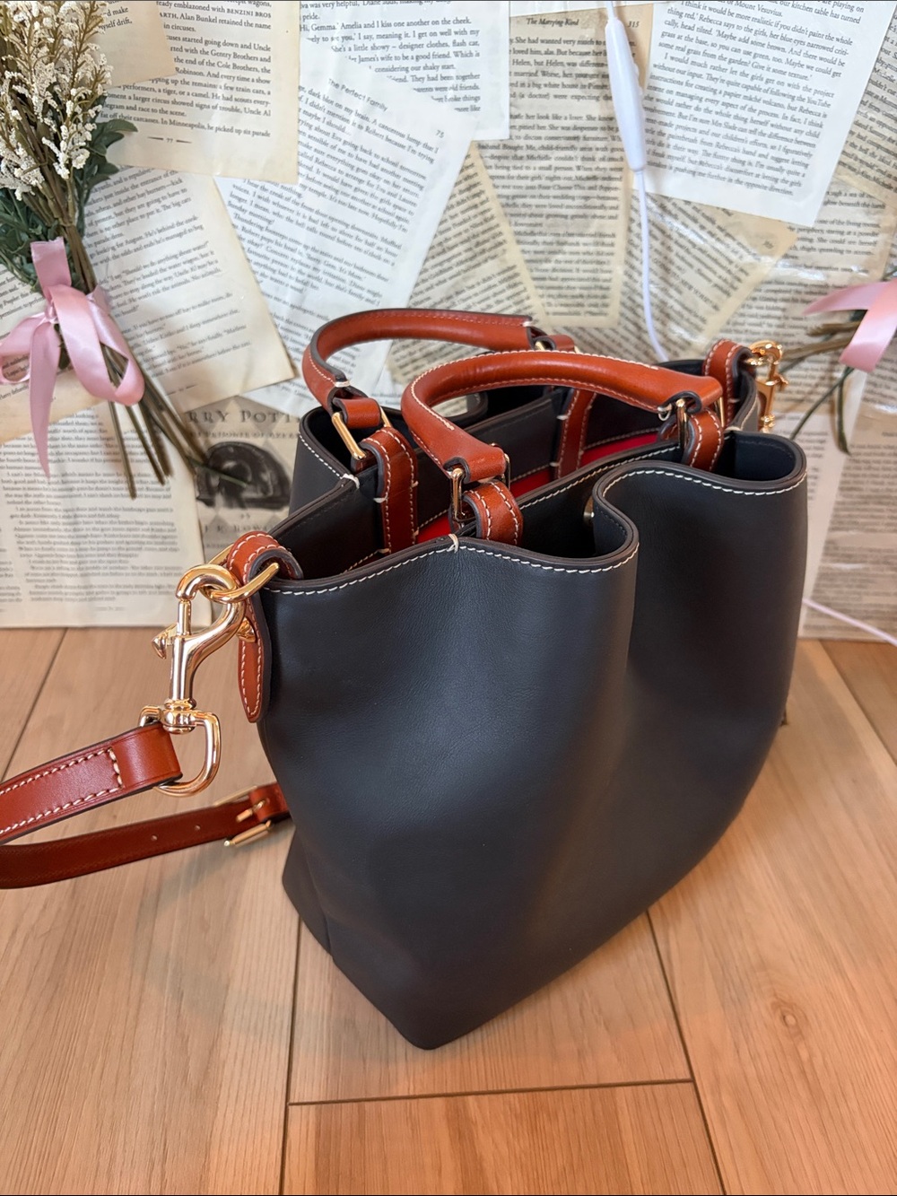 Dooney & Bourke Small Barlow Black Leather Satchel Crossbody - Picture 4 of 8